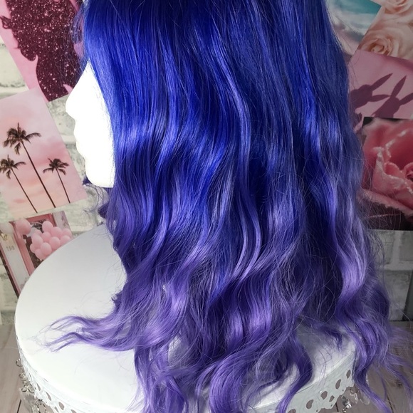 Blue to Purple Ombré Shoulder Length Wavy Wig without Bangs - New, never worn - Picture 6 of 9